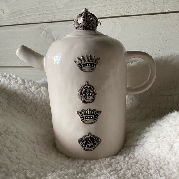 🌸SOLD🌸RAE DUNN 2014 Crown Teapot Extremely RARE - Picture 4 of 16